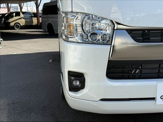 TOYOTA HIACE van 2WD 2025