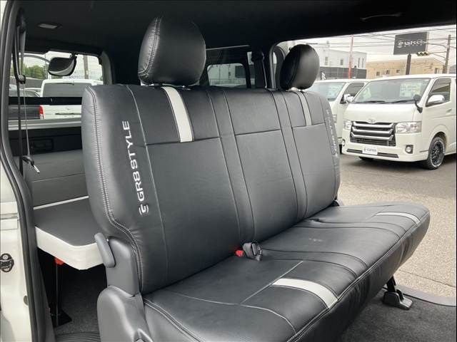 TOYOTA HIACE van 2WD 2025