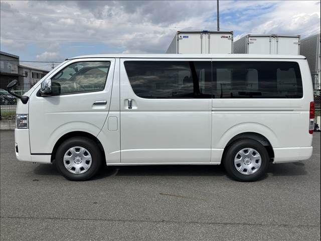 TOYOTA HIACE van 2WD 2025