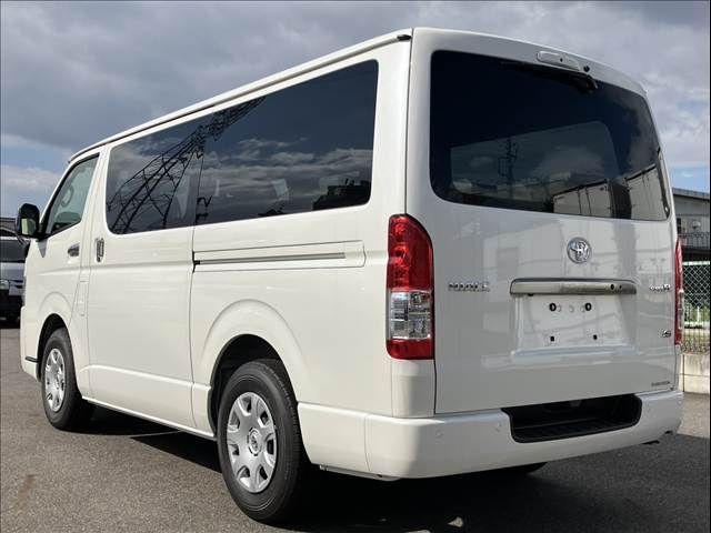 TOYOTA HIACE van 2WD 2025