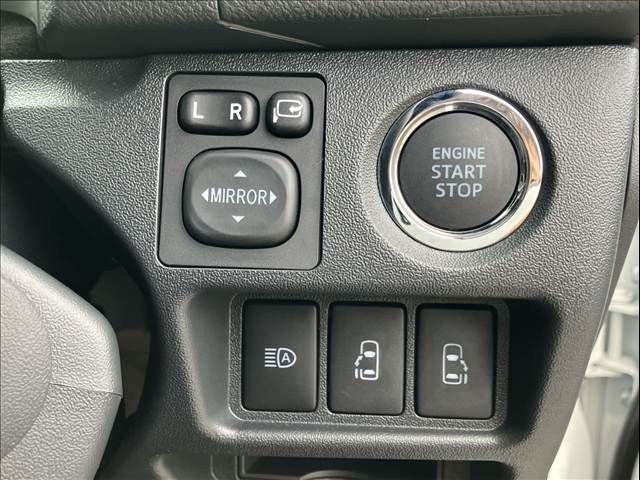 TOYOTA HIACE van 2WD 2025