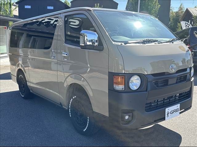 TOYOTA HIACE van 4WD 2024