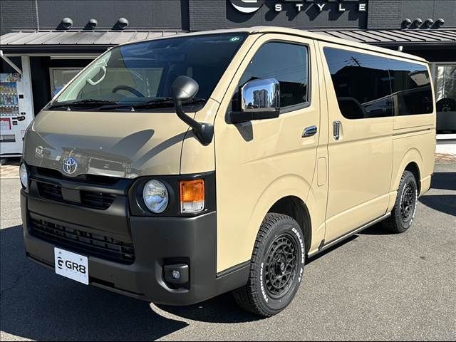 TOYOTA HIACE van 4WD 2024