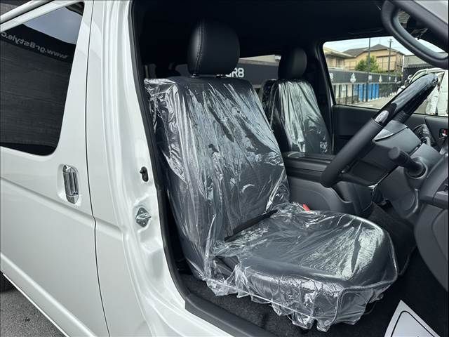 TOYOTA HIACE van 4WD 2025