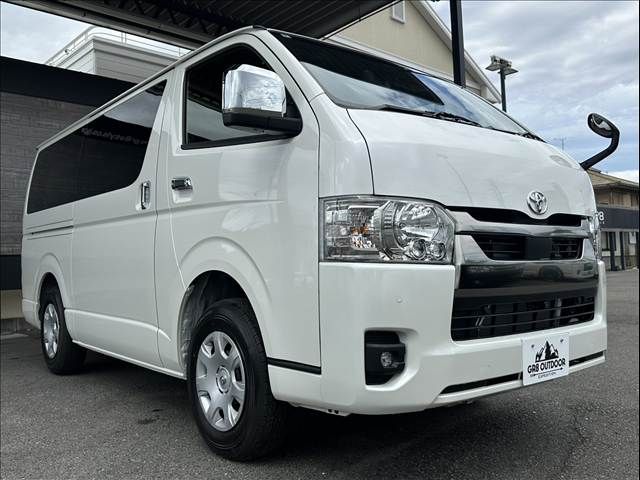 TOYOTA HIACE van 4WD 2025