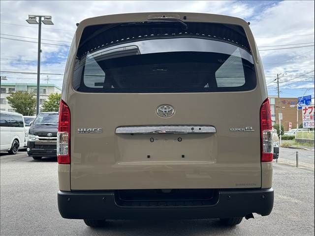 TOYOTA HIACE van 2WD 2025