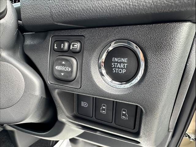 TOYOTA HIACE van 2WD 2025