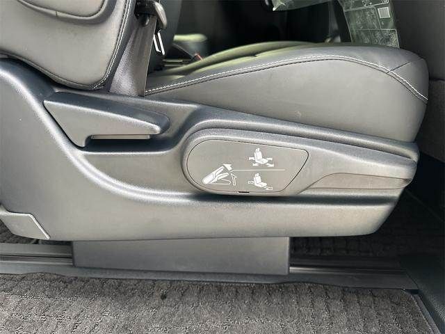 TOYOTA ESQUIRE HYBRID 2018