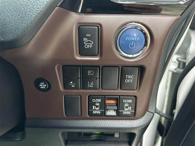 TOYOTA ESQUIRE HYBRID 2018