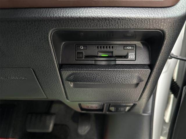 TOYOTA ESQUIRE HYBRID 2018