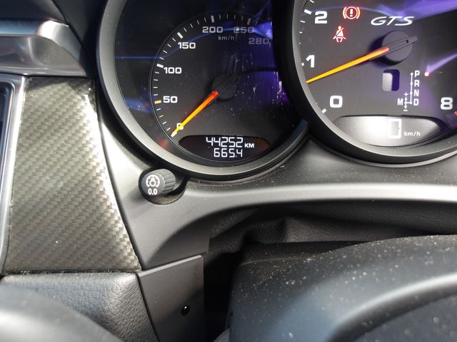 PORSCHE PORSCHE Macan 2016