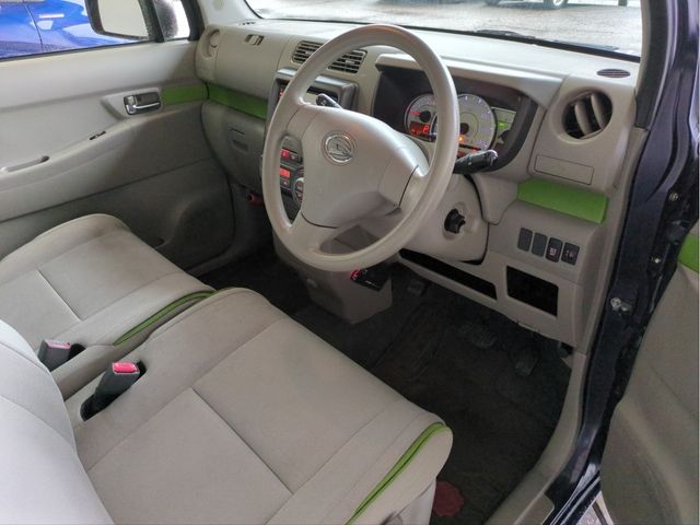 DAIHATSU MOVE CONTE 2013