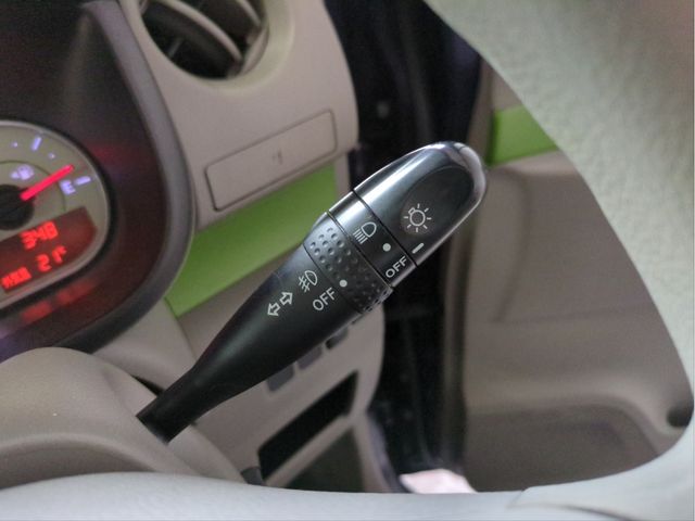 DAIHATSU MOVE CONTE 2013