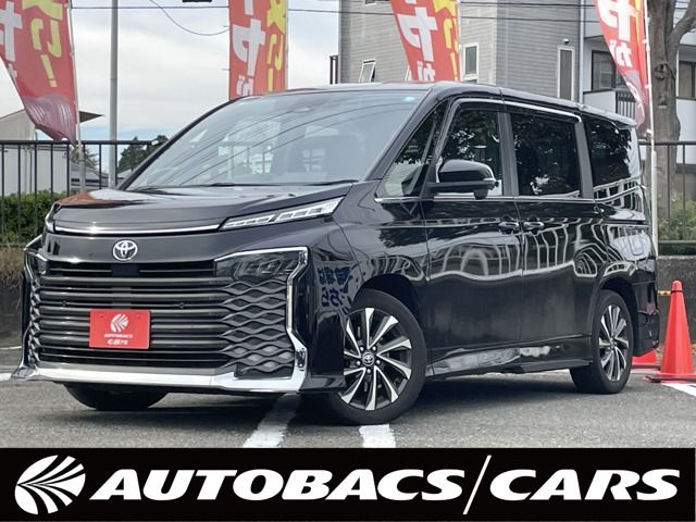 TOYOTA VOXY 2023