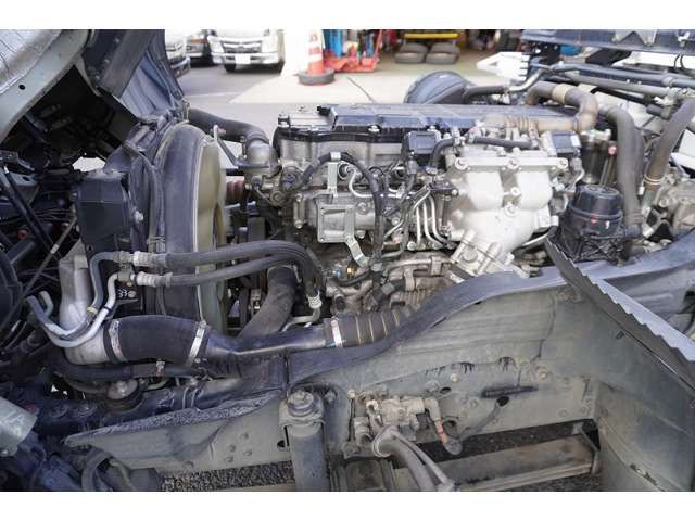 MITSUBISHI FUSOU FIGHTER 2016