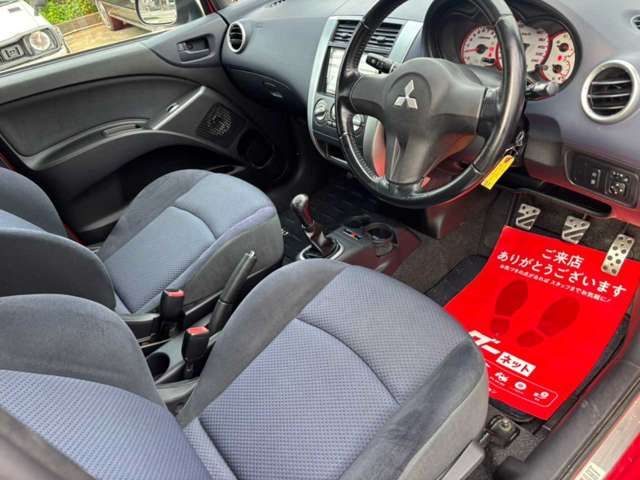MITSUBISHI COLT 2006
