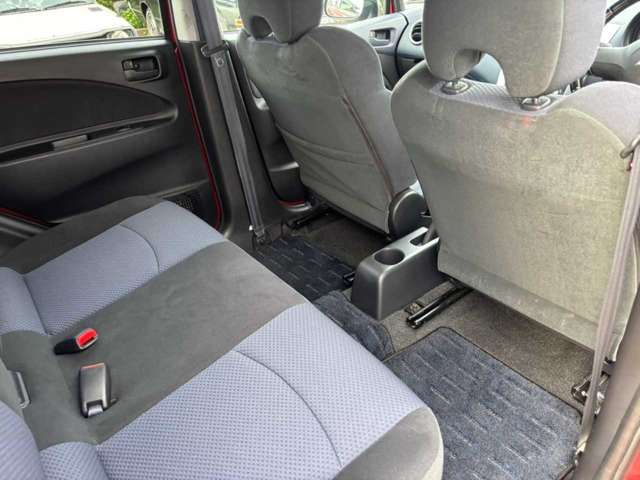 MITSUBISHI COLT 2006