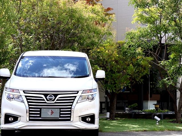 NISSAN ELGRAND 2017