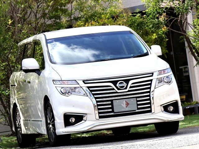 NISSAN ELGRAND 2017