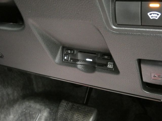 TOYOTA YARIS CROSS 2025