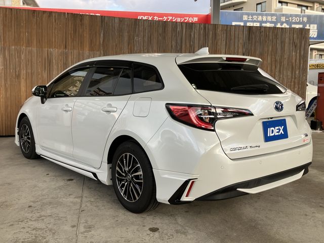 TOYOTA COROLLA TOURING HYBRID 2023