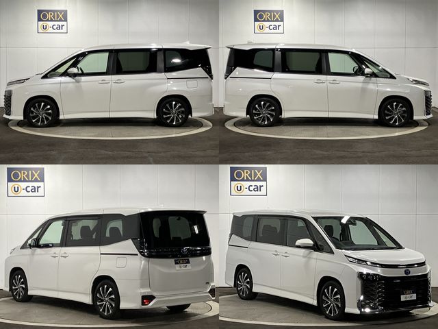 TOYOTA VOXY HYBRID 2022