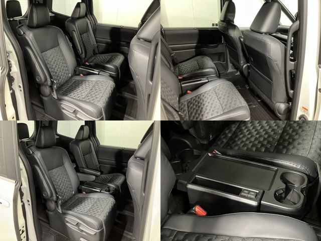 TOYOTA VOXY HYBRID 2022