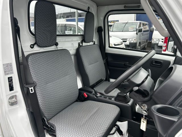 NISSAN NT100 CLIPPER 4WD 2021