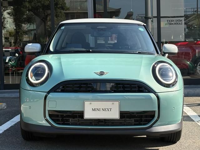 BMW MINI COOPER 2024