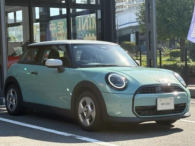 BMW MINI COOPER 2024