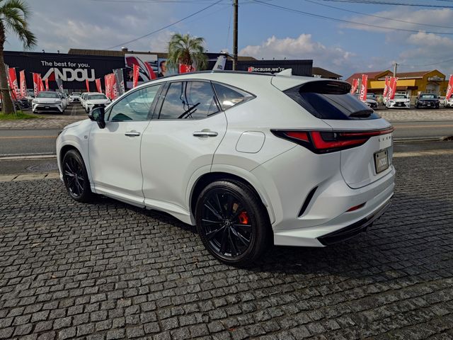 TOYOTA LEXUS NX350h 2023