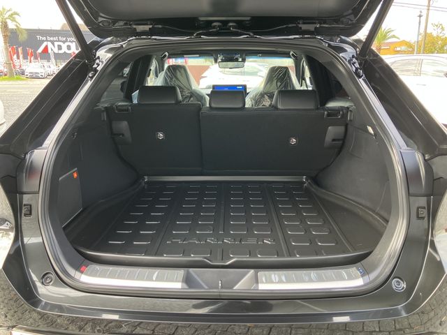 TOYOTA HARRIER PHEV 2023