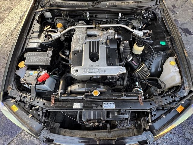 NISSAN SKYLINE coupe 2000