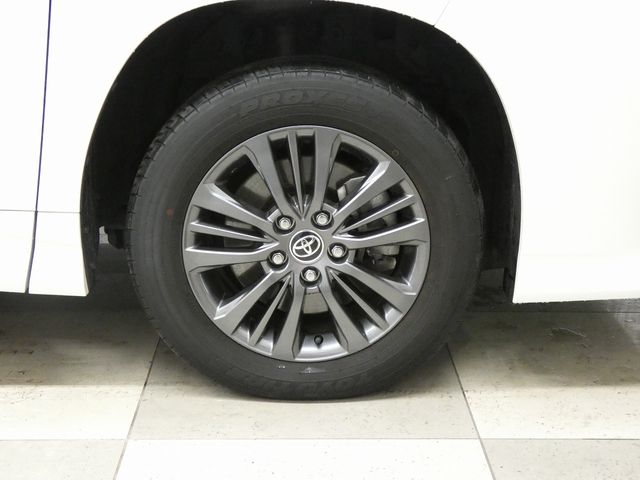 TOYOTA VOXY 4WD 2022