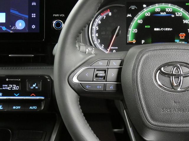 TOYOTA VOXY 4WD 2022