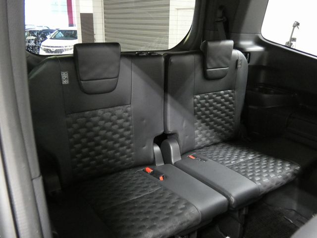 TOYOTA VOXY 4WD 2022