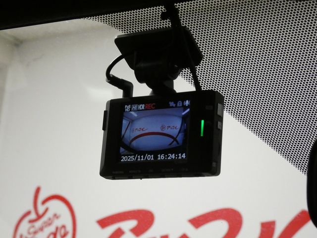 TOYOTA VOXY 4WD 2022