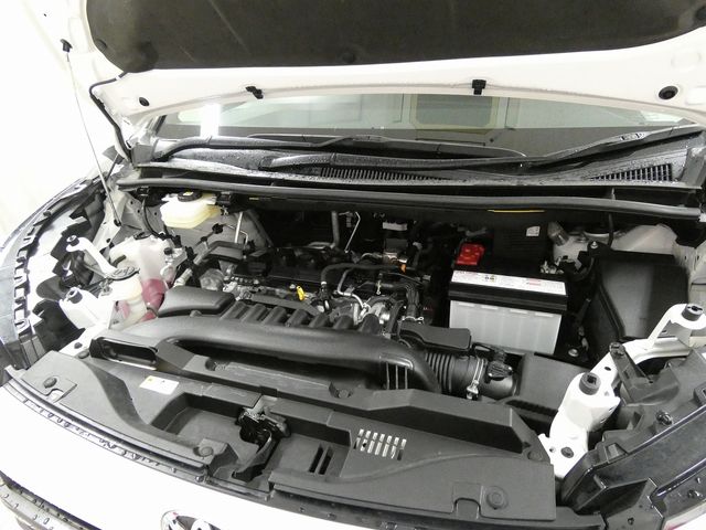 TOYOTA VOXY 4WD 2022