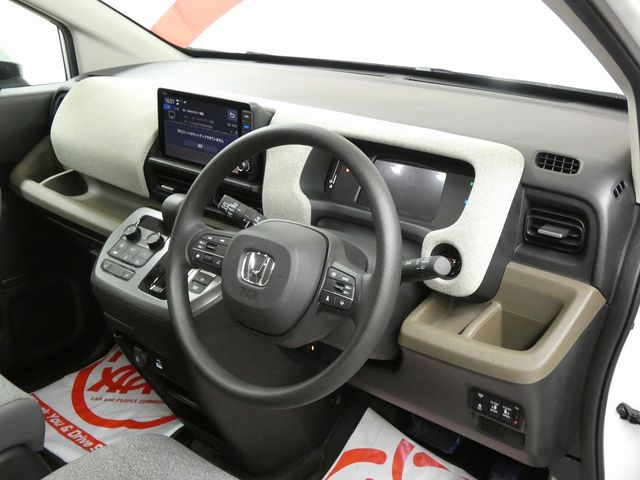 HONDA FREED 4WD 2024