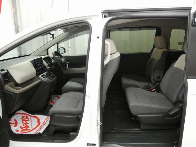 HONDA FREED 4WD 2024