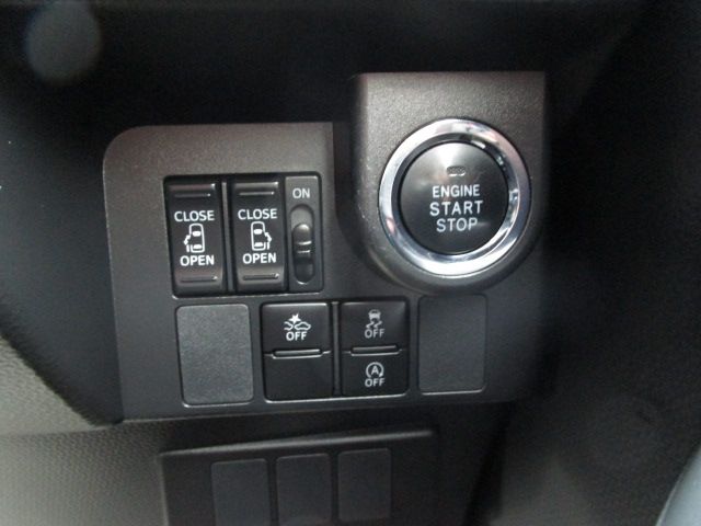 TOYOTA ROOMY 4WD 2017