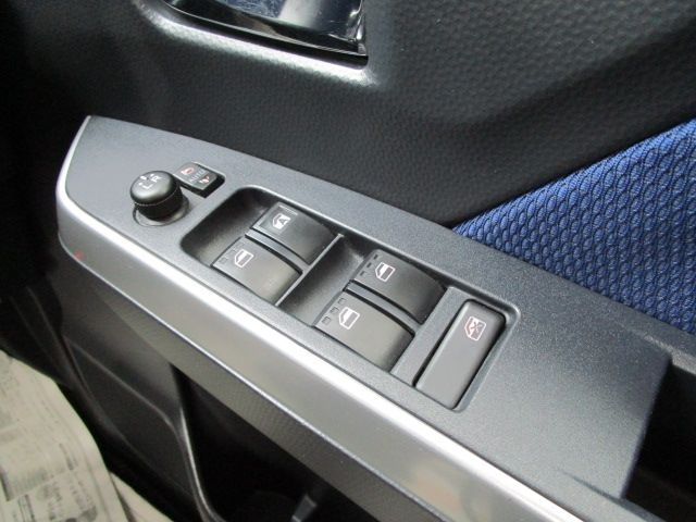 TOYOTA ROOMY 4WD 2017