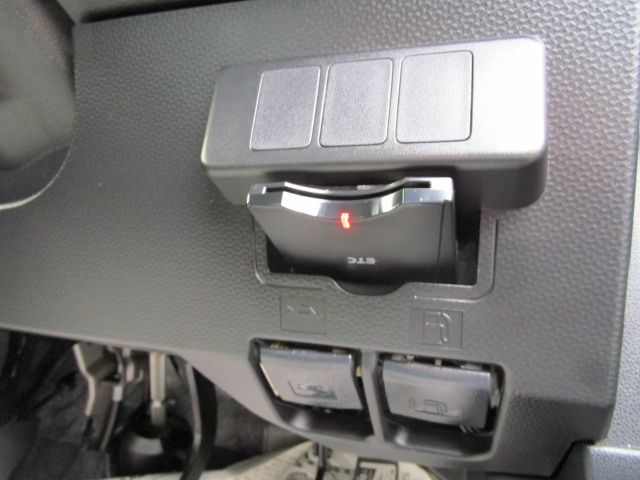 TOYOTA ROOMY 4WD 2017