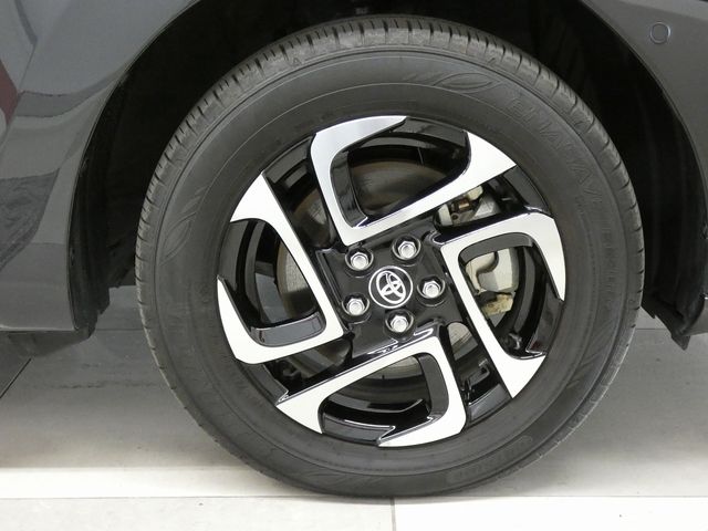 TOYOTA SIENTA HYBRID 2022