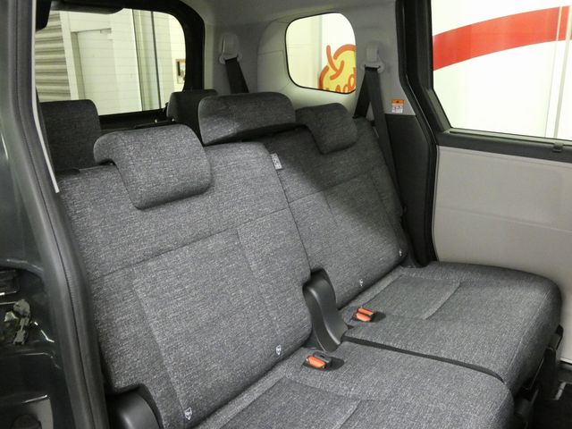 TOYOTA SIENTA HYBRID 2022