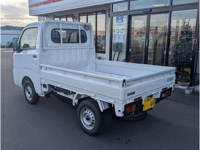 DAIHATSU HIJET truck 4WD 2025