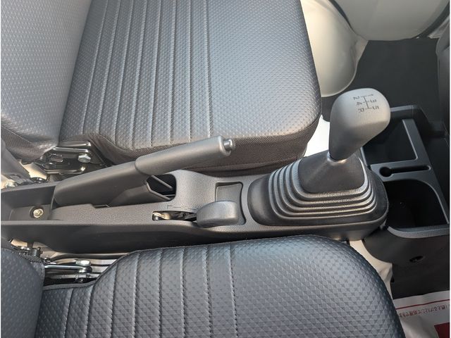 DAIHATSU HIJET truck 4WD 2025