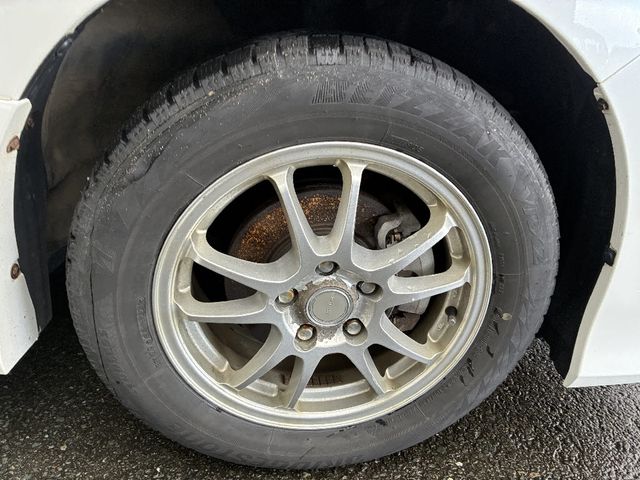 TOYOTA NOAH 4WD 2021