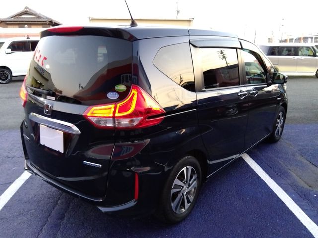 HONDA FREED HYBRID 2020