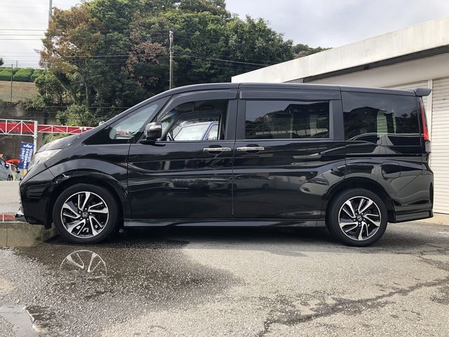 HONDA STEPWAGON SPADA 2016